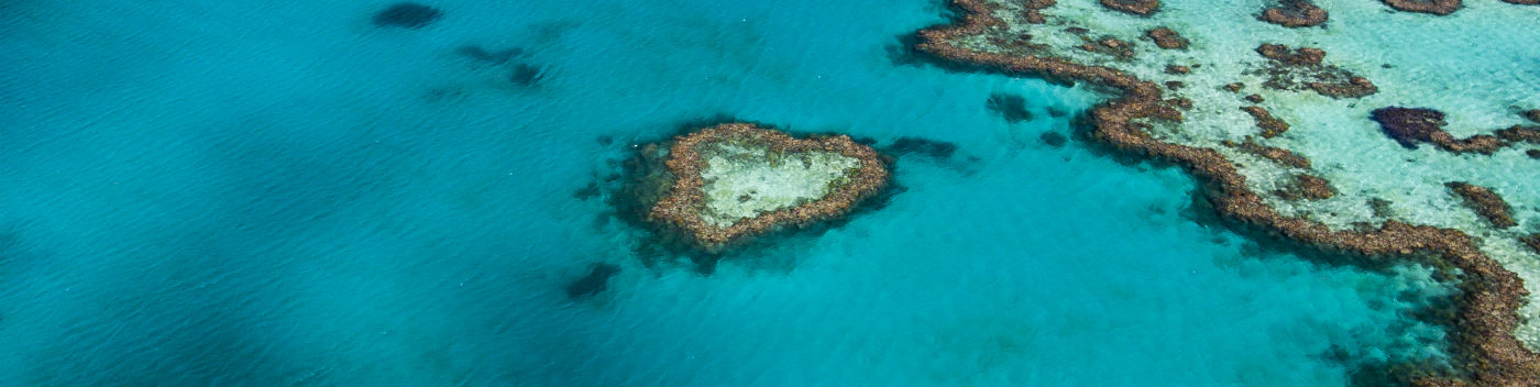 Aerial view of Hardy Reef, home to the Heart Reef, Great Barrier Reef  © WWF-Aus / Christian Miller