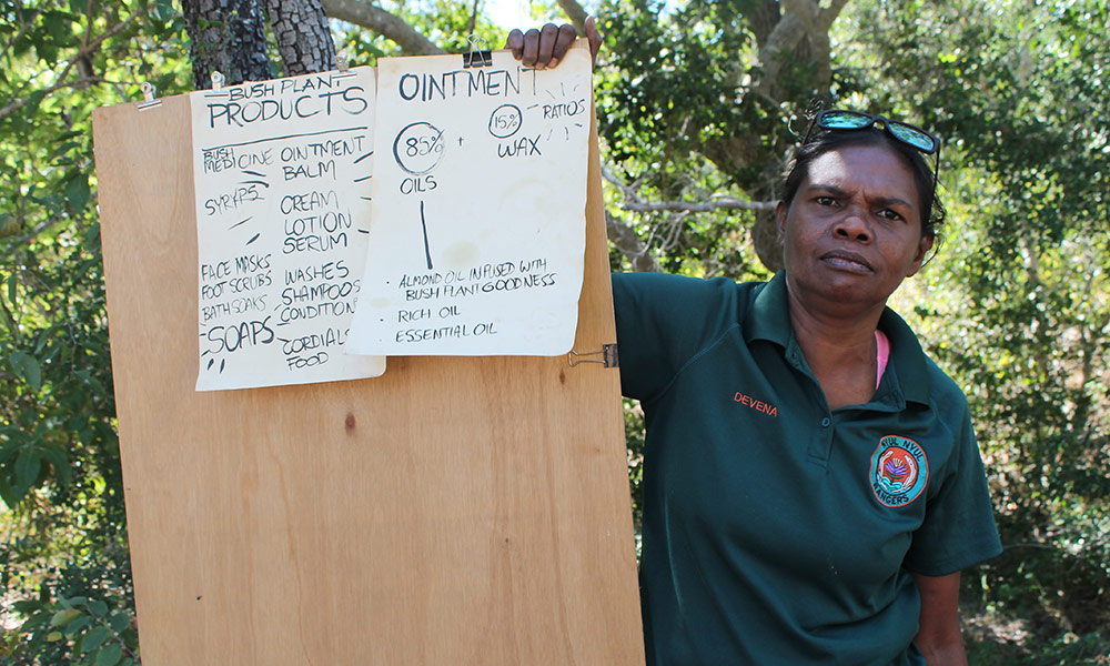 Nyul Nyul Ranger Devena Cox mastering ratios for bush products © Kimberley Land Council